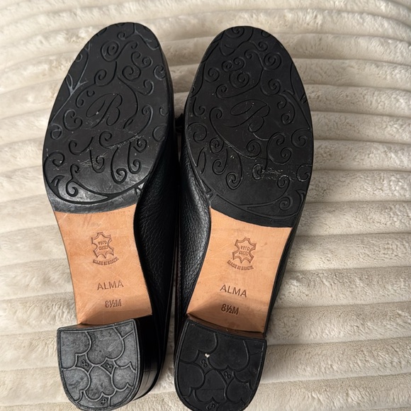 Brighton Vero Cuoio Brown and Black Loafers with Tassel Detail - Picture 8 of 10